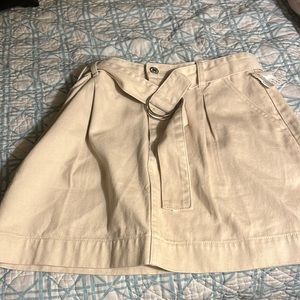 Beige skirt with belt
